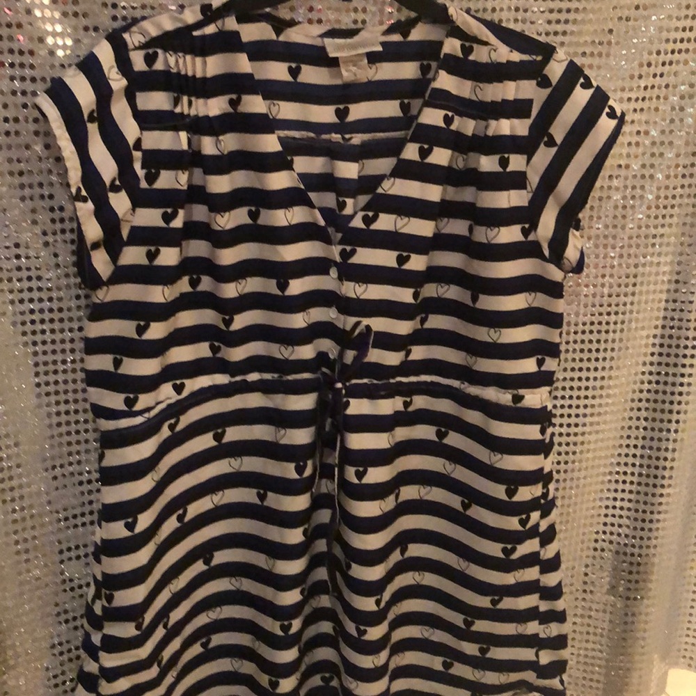 5/$20🎀Oh! Mamma maternity blouse blue and white.